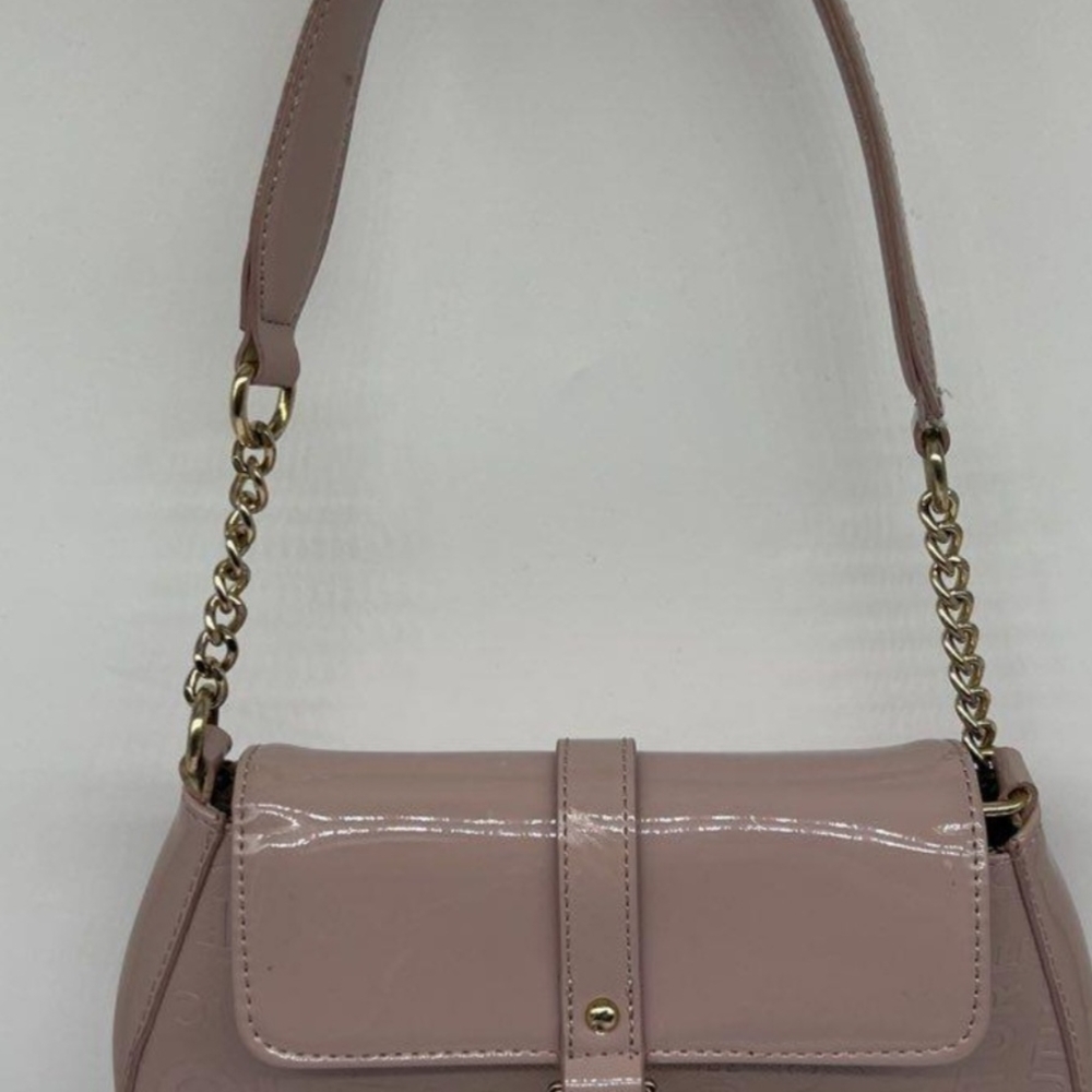 Juicy Couture Pink Shoulder Bag with Chain Strap and Flap Closure
